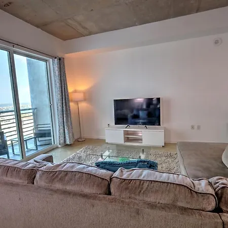 1Br Loft In Downtown With Bay View And Workspace